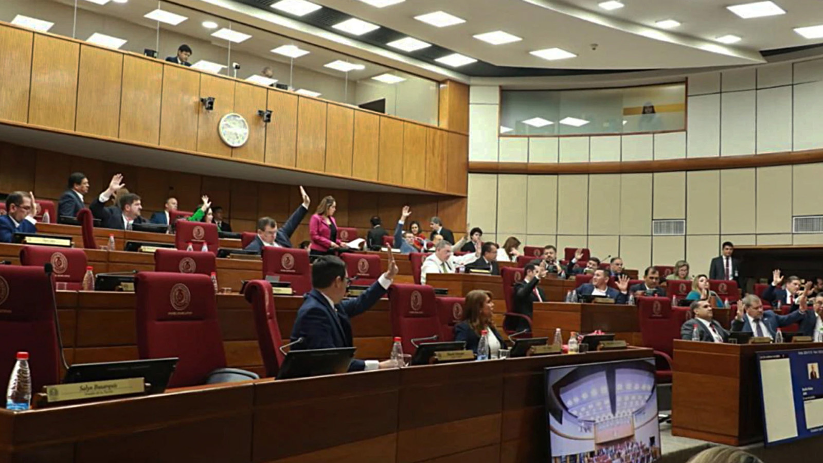 legisladores Posty Noticias que Importan